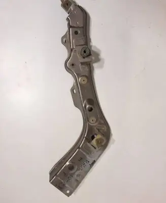 Toyota RAV 4 (XA40) Headlight/headlamp mounting bracket 