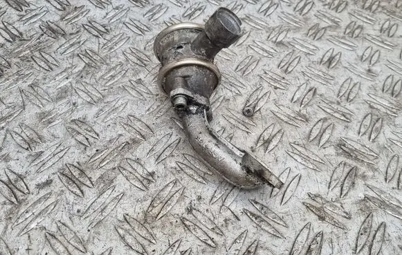 Audi A8 S8 D3 4E EGR valve 07C131101F 07C131166S