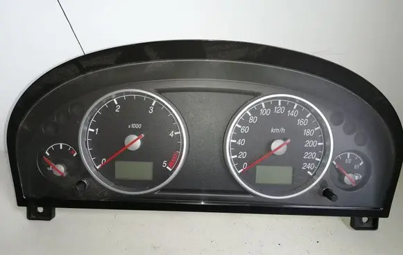Ford Mondeo Mk III Speedometer (instrument cluster) 1S7F10849GE
