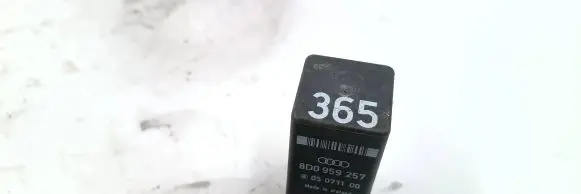 Audi A4 S4 B5 8D Other relay 8D0959257 05071100