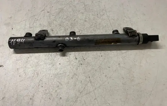 Mercedes-Benz ML W164 Fuel main line pipe A6420700695 0281002504