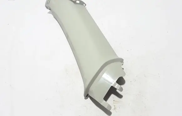 (D)pillar trim (top)