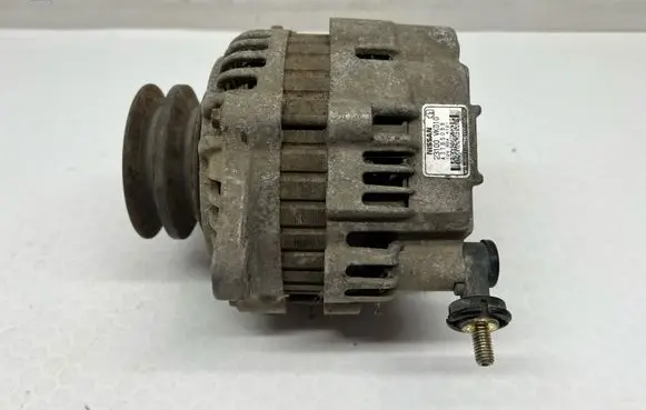 Nissan Navara D22 Generator/alternator 23100VK010