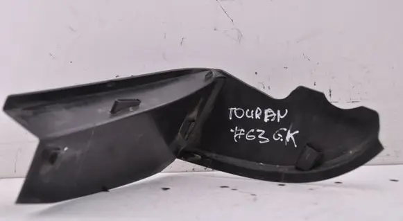 Volkswagen Touran I Rear/tail light trim molding 176408L