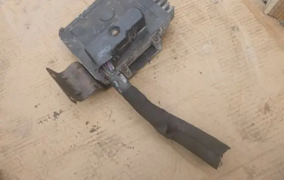Dodge Dakota Gearbox control unit/module 56028227AH TU3TH101033RD5