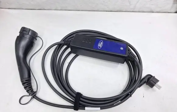 Tesla Model 3 Electric car charging cable H07BZ5F LX6810C763CJ 35889804