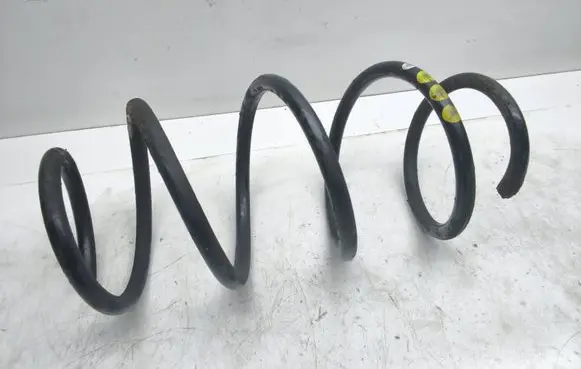 Mercedes-Benz E A207 Front coil spring