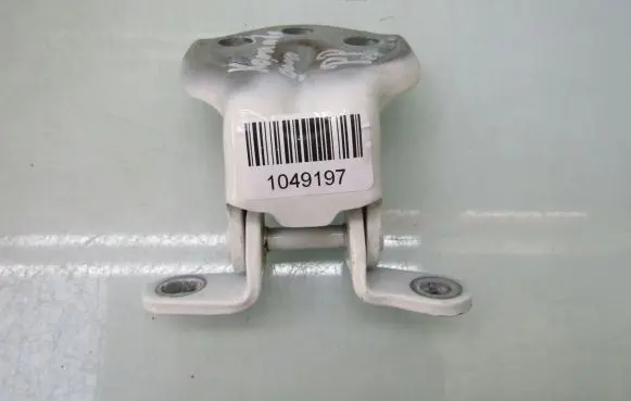 SsangYong Korando Front door upper hinge