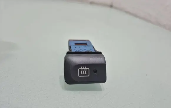 Honda Jazz Windscreen/window heater switch 