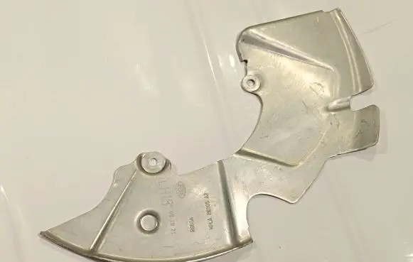 Land Rover Defender Front brake disc dust cover plate HPLA2K005AB