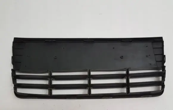 Ford Focus Front bumper lower grill BM51-17K945-A