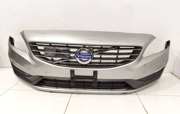 Volvo S60 Front bumper 31323831