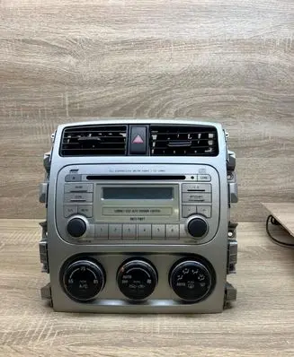 Suzuki Aerio Radio/CD/DVD/GPS head unit 3910159J60 3951059J40