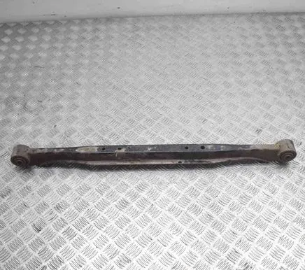 Nissan NP300 Rear upper control arm/wishbone