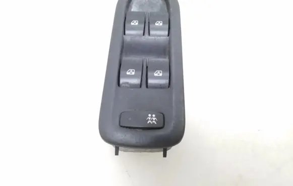 Renault Megane II Electric window control switch