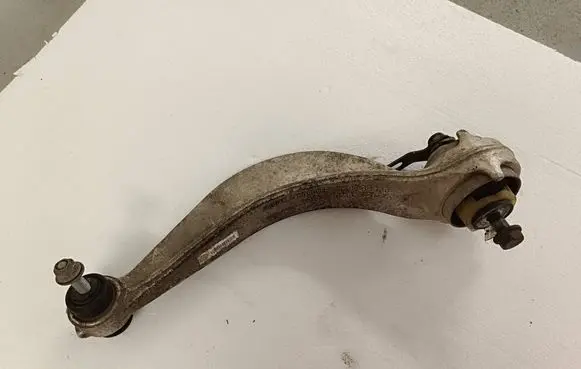 Jaguar F-Pace Front control arm HK833C256 L2L7A