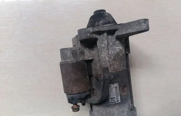 Mazda 5 Starter motor M002T88671