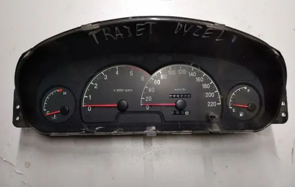 Hyundai Trajet Speedometer (instrument cluster) 940033A861 0210110040
