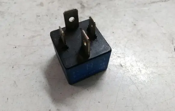 Peugeot 407 Other relay 12V45A03653