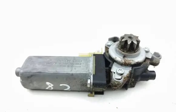 Mercedes-Benz C W203 Seat adjustment motor 0390203003