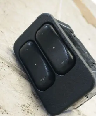 Opel Zafira A Electric window control switch 90561088