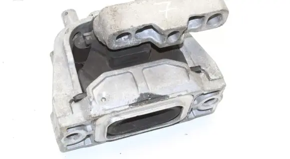 Volkswagen PASSAT CC Engine mount bracket 1K0199262CE