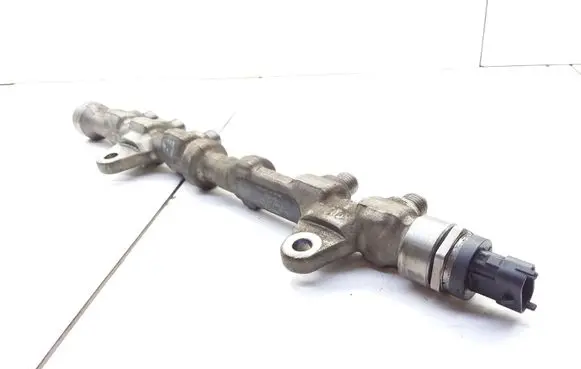 Fuel main line pipe