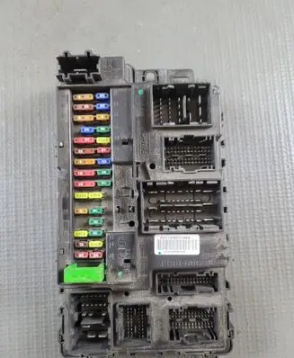 Ford Fusion II Power management control unit FG9T15604
