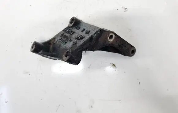 Seat Alhambra (Mk1) Engine mounting bracket 09B409905