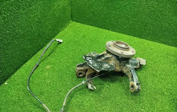 Front wheel hub spindle knuckle