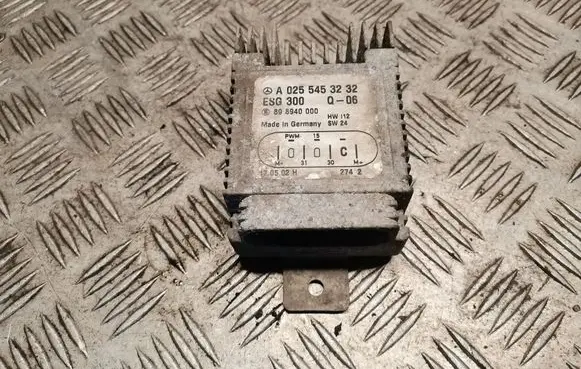 Mercedes-Benz A W168 Coolant fan relay A0255453232 0255453232