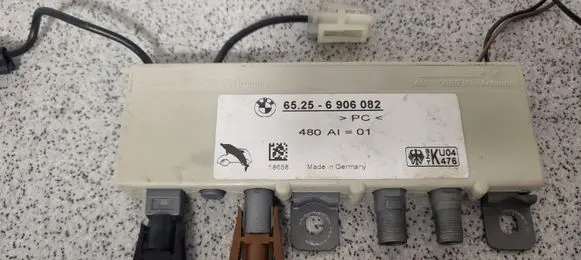 BMW 5 E39 Antenna control unit 65256906082