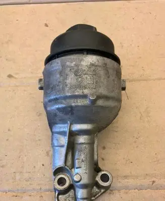 Volkswagen Polo V 6R Oil filter mounting bracket 03D115403