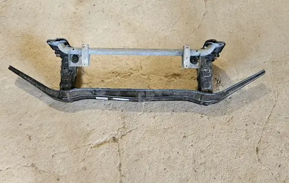 Mercedes-Benz GL X166 Front bumper cross member A1666204801 A1666200734