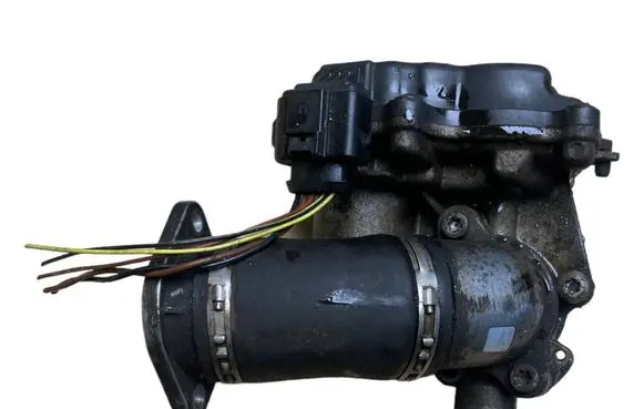Skoda Rapid (NH) Throttle valve 04B131501D