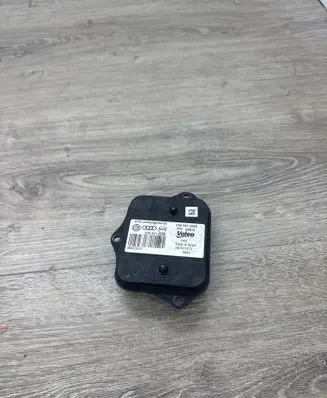 Volkswagen PASSAT B7 Headlight ballast module Xenon 3D0941329B