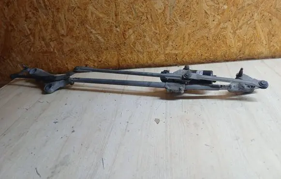 Mercedes-Benz A W169 Front wiper linkage and motor A1698200300 404902 1345S