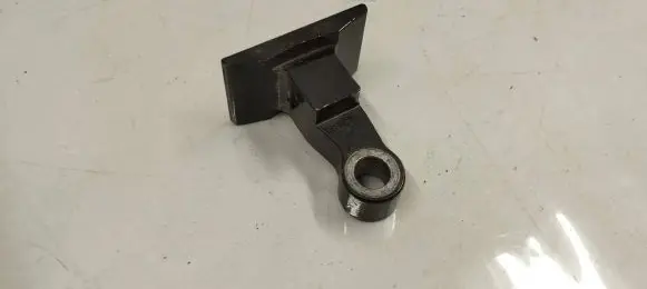 BMW 1 F40 Rear door lower hinge 7246061