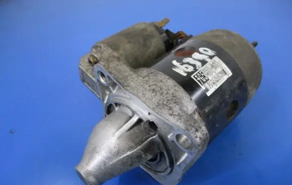 Mazda 323 Starter motor M003T38882C
