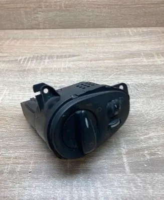 Ford Mondeo Mk III Light switch 4986104