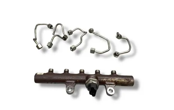 Nissan Note (E11) Fuel main line pipe H8200701690 8200669695