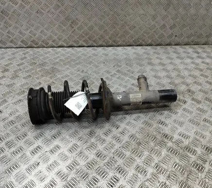 Skoda Superb B8 (3V) Front shock absorber/damper 3Q0413032A