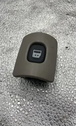 Chrysler Voyager Electric sliding door switch P1ES32BD1AB