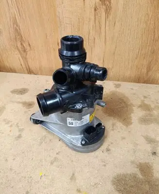 Mercedes-Benz GLS X167 Water pump A2562001400