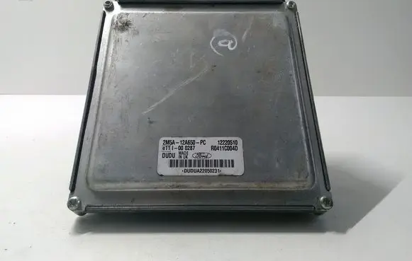 Ford Focus Engine control unit/module 12220510 2M5A12A650PC