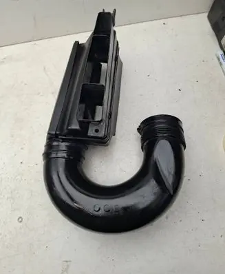 Audi A3 S3 8P Air intake duct part 1K0805962A 1K0129618AC