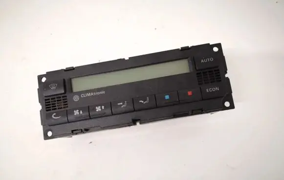 Volkswagen PASSAT B5.5 Climate control unit