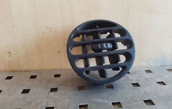 Renault Kangoo I Dashboard side air vent grill/cover trim 223710 223709