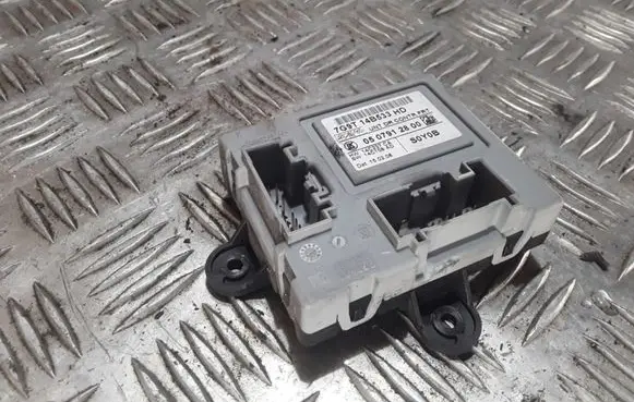 Ford S-MAX Door control unit/module 7G9T14B533HD