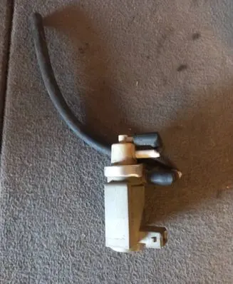 Audi A6 S6 C5 4B Turbo solenoid valve 059906627A 72190321